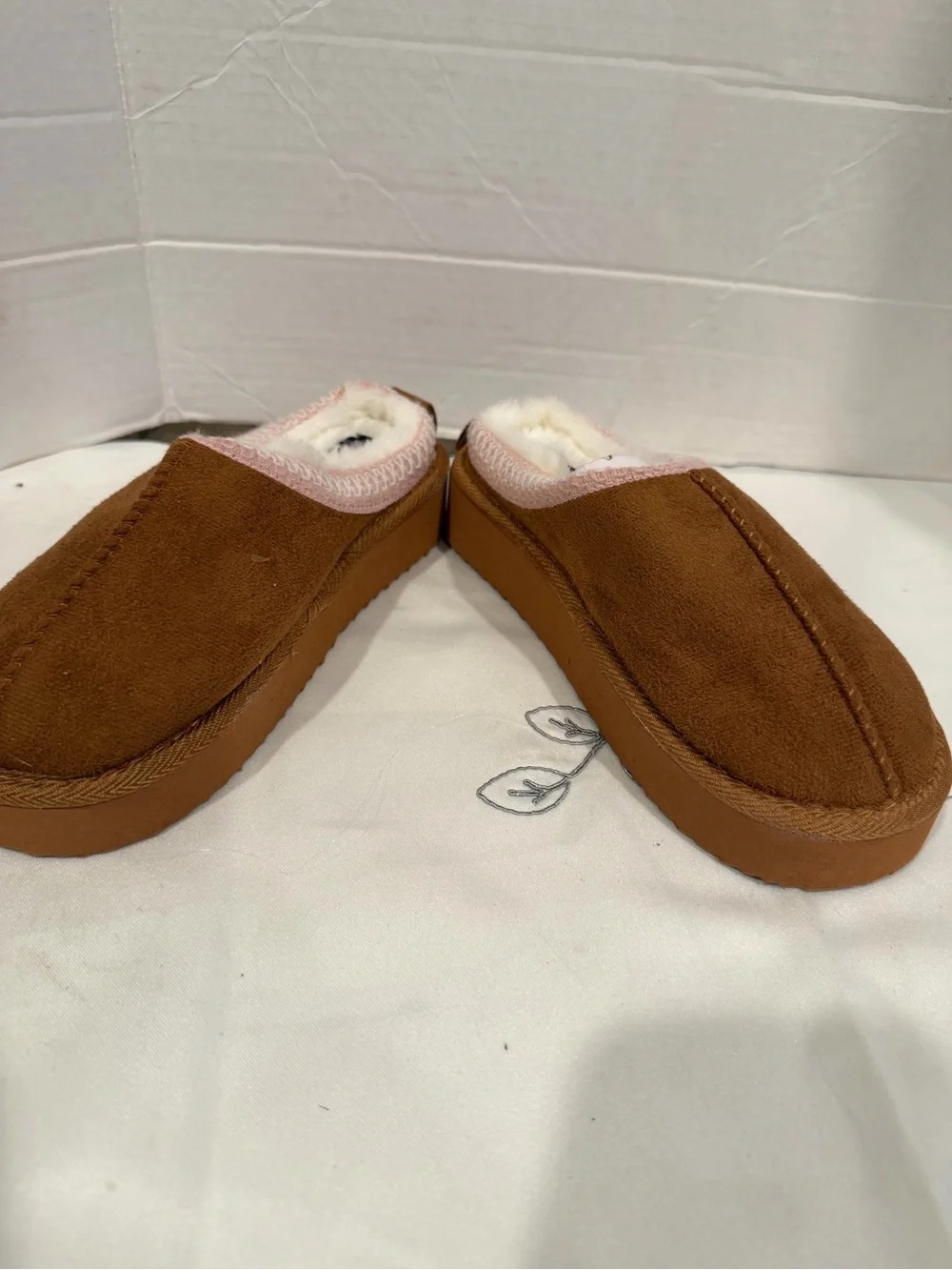 Kensie Girl soft faux